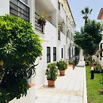 La Carihuela Ethnic *