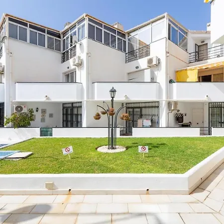 La Carihuela Ethnic * Τορρεμολίνος
