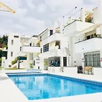 La Carihuela Ethnic توريمولينوس